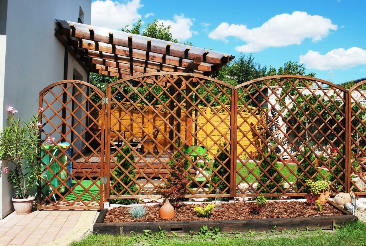 Villa Dom Adula Janów Lubelski Exterior foto