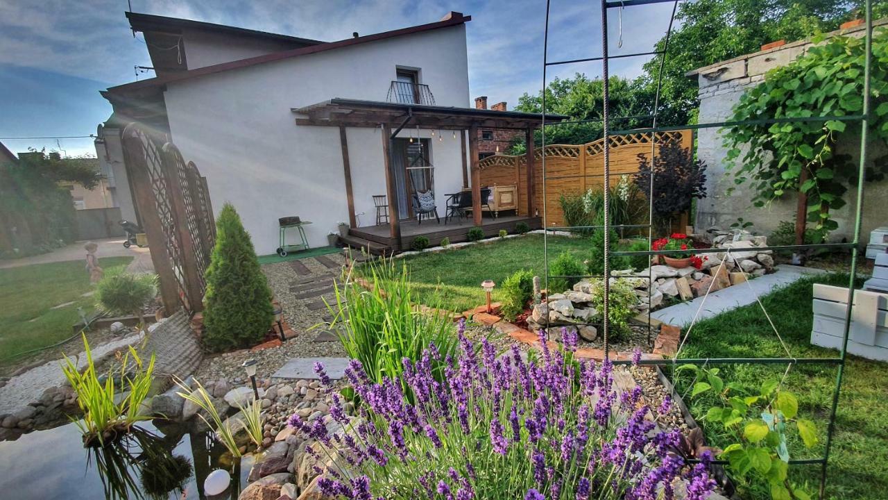 Villa Dom Adula Janów Lubelski Exterior foto