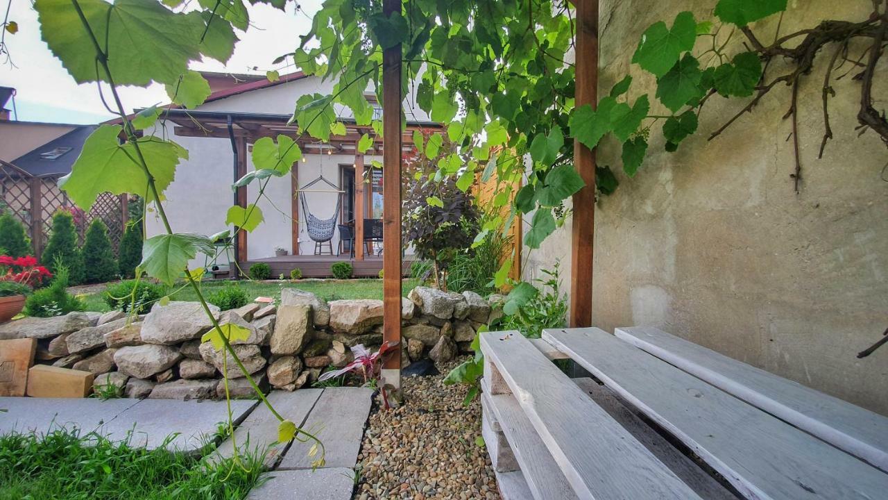 Villa Dom Adula Janów Lubelski Exterior foto